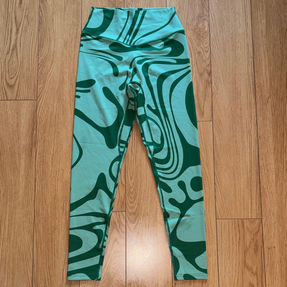 Abstract Green Patterned Women's Leggings